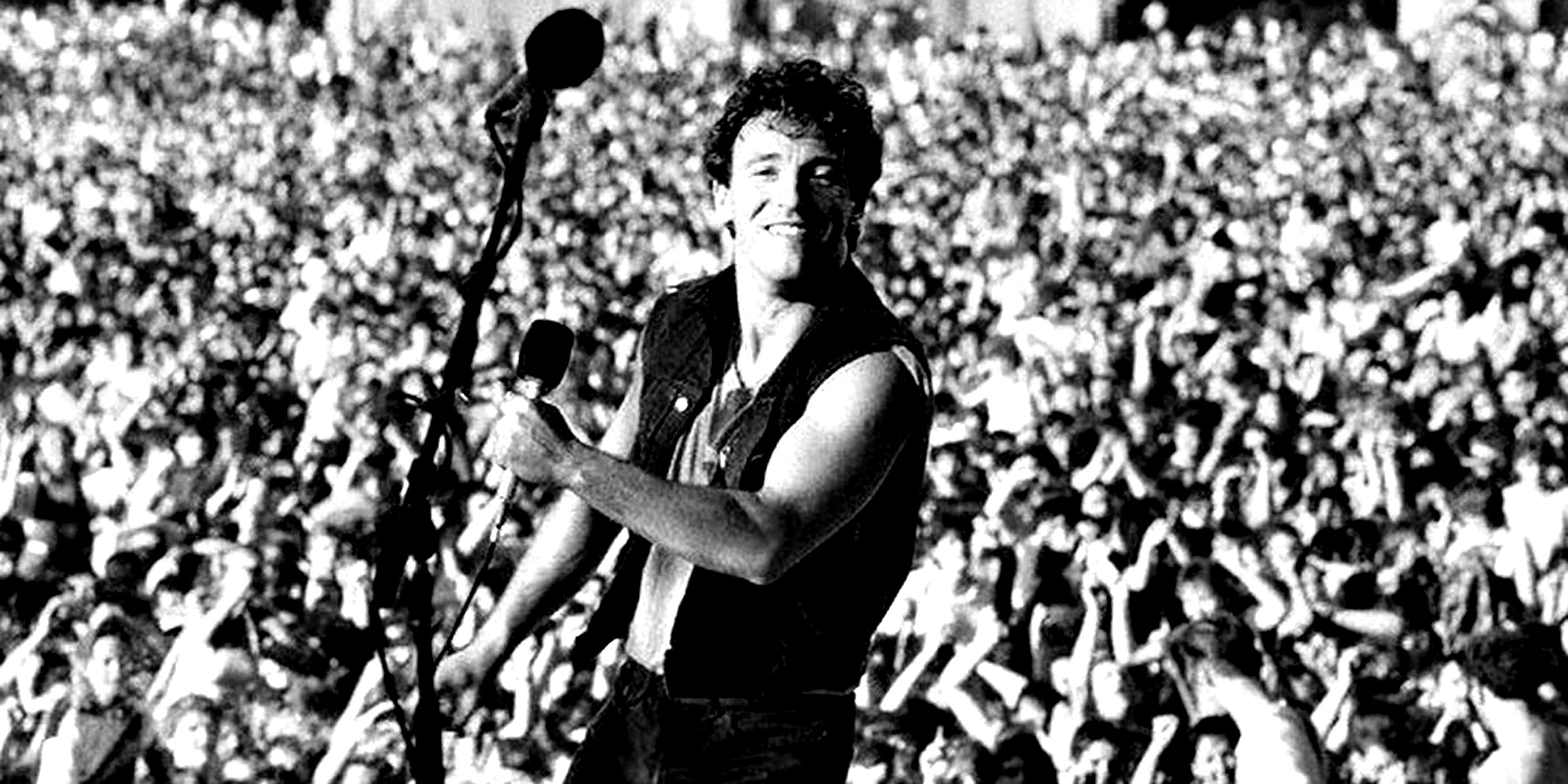 BruceSpringsteen1985-06-01SlaneCastleCoMeathIreland (3).jpg